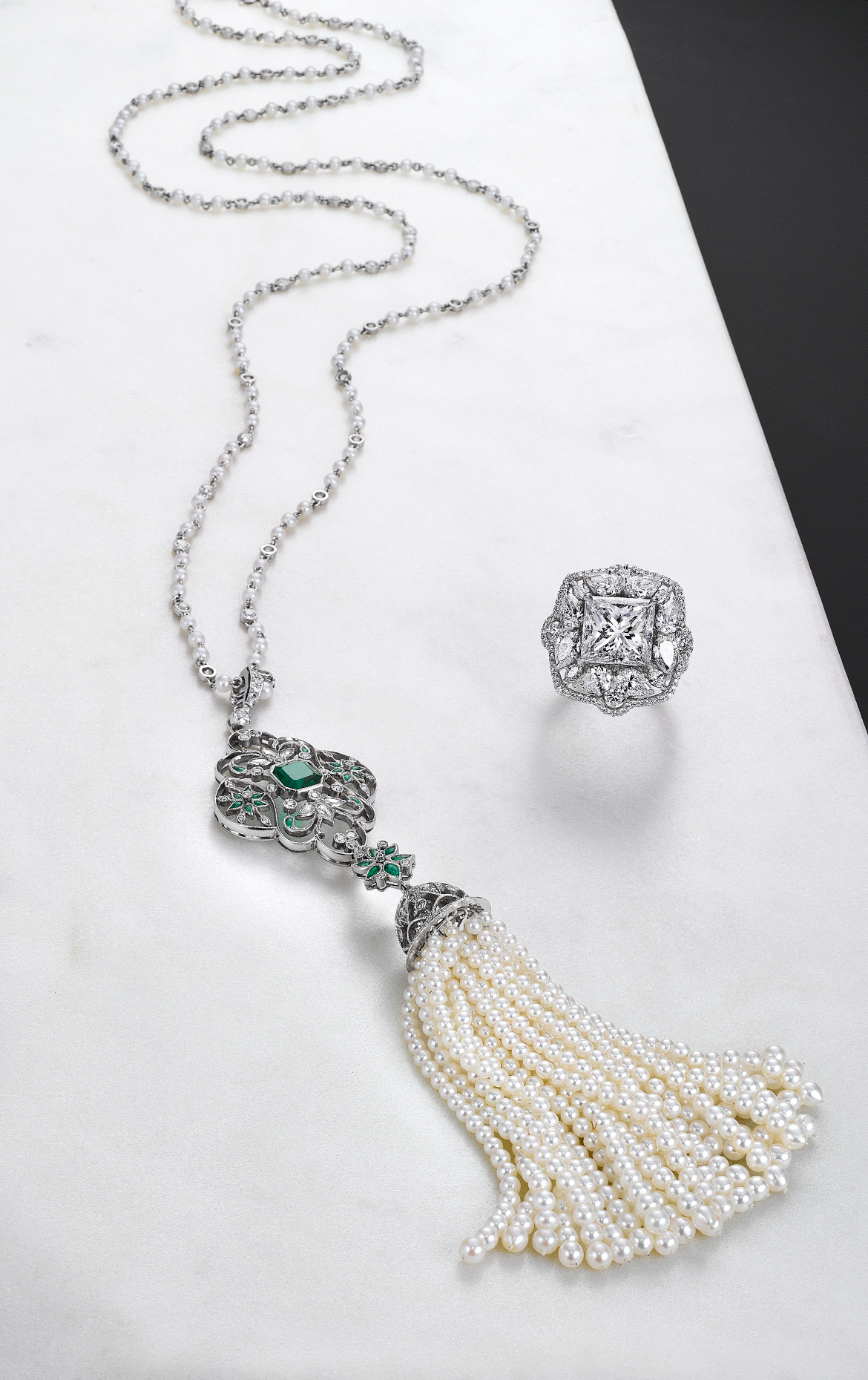 Pearl Tassles With Sparckle Ring